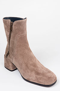 22289 TAUPE SUEDE BOOT