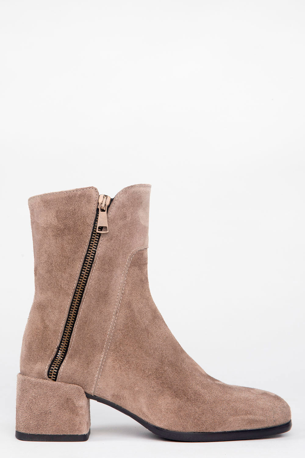 22289 TAUPE SUEDE BOOT