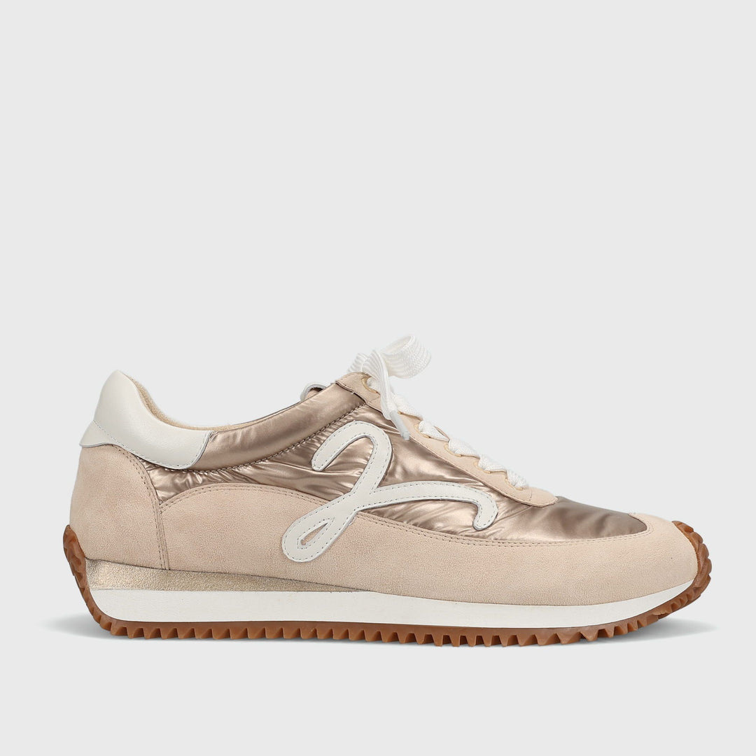 QUEEN NUDE METALLIC SNEAKER