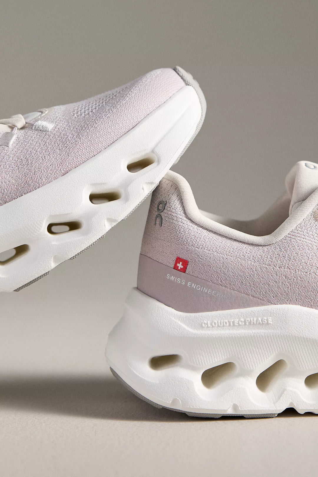 CLOUDTILT WOMEN PEARL/FADE – Main & Taylor