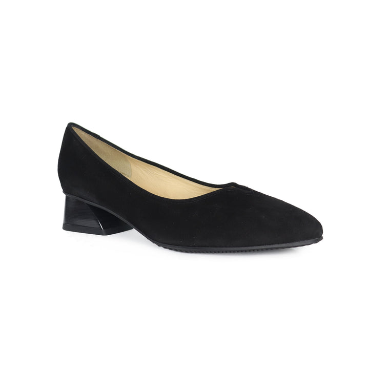 32330 BLACK SUEDE LOW HEEL