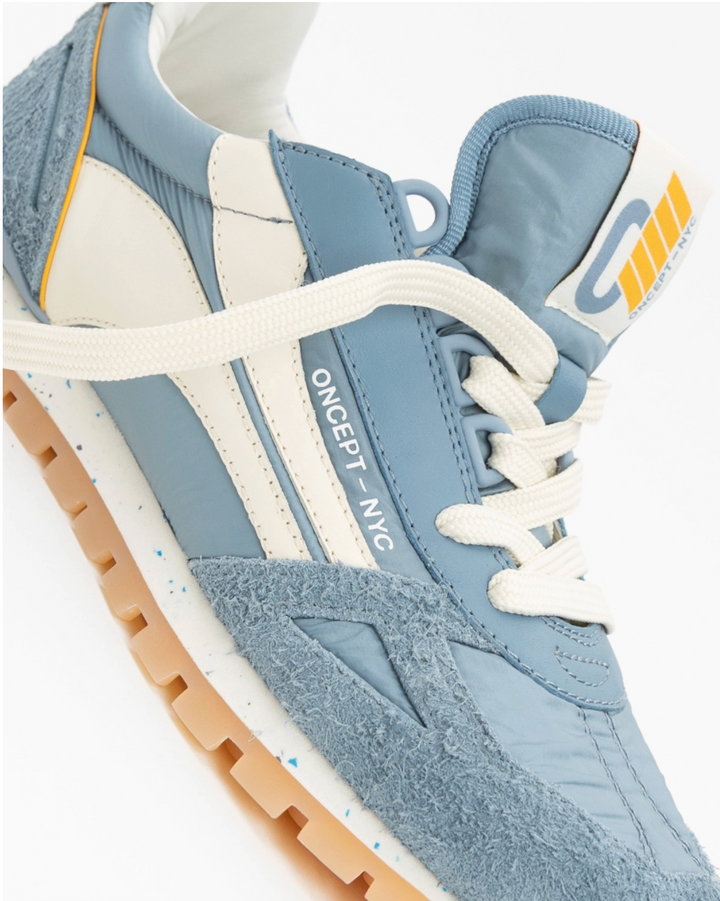 TORONTO HARBOR BLUE SNEAKER
