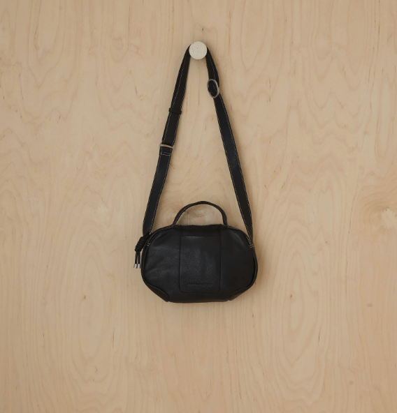 SHEFFIELD SMALL CROSSBODY BLACK