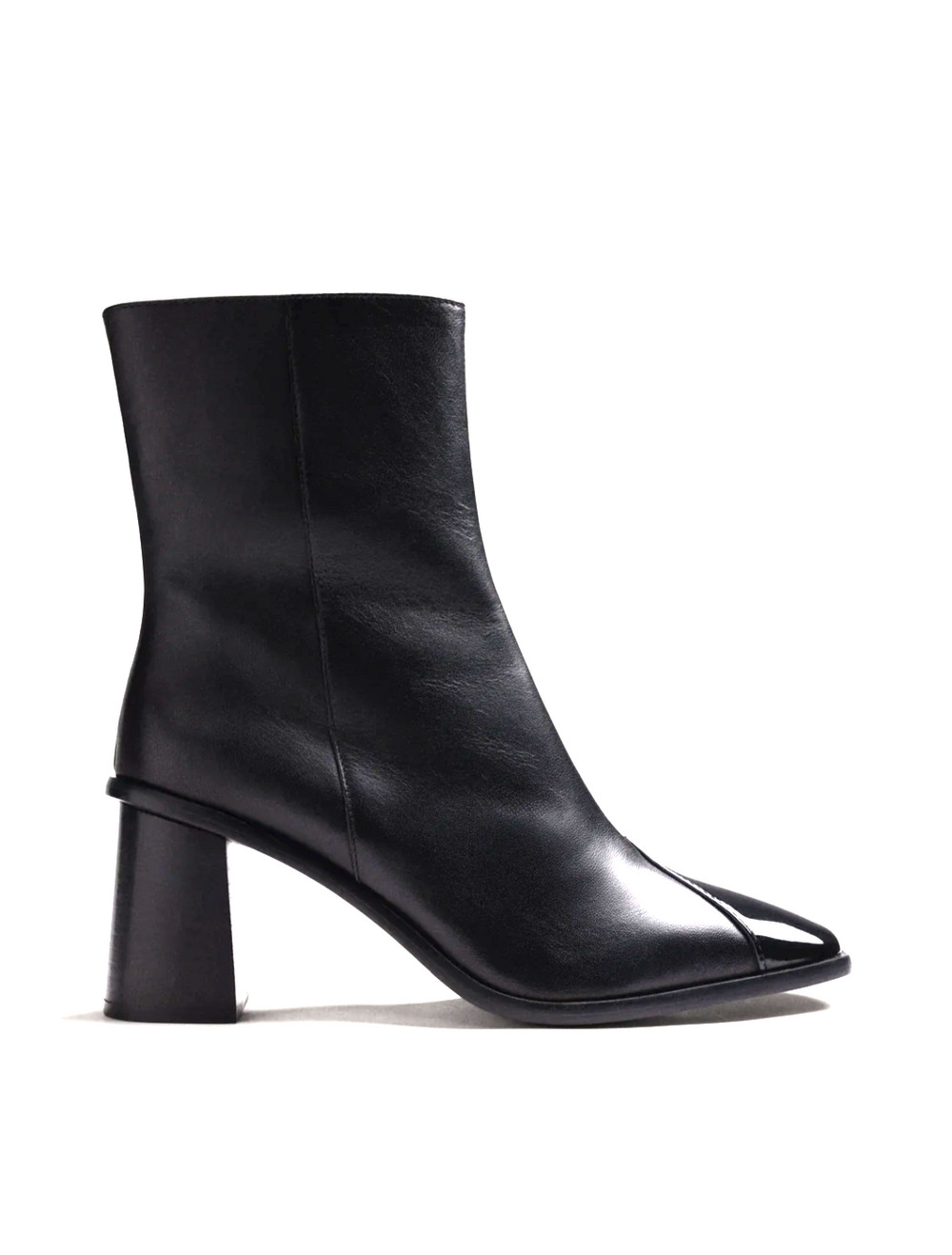 80759 BLACK/BLACK PATENT BOOT