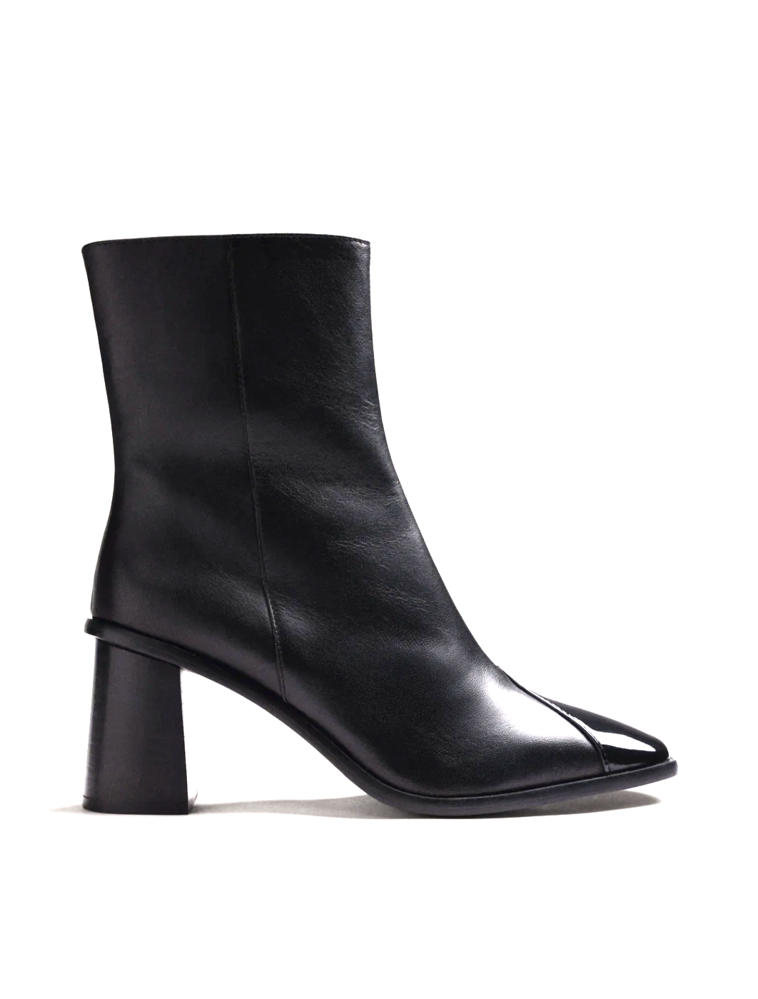 80759 BLACK/BLACK PATENT BOOT