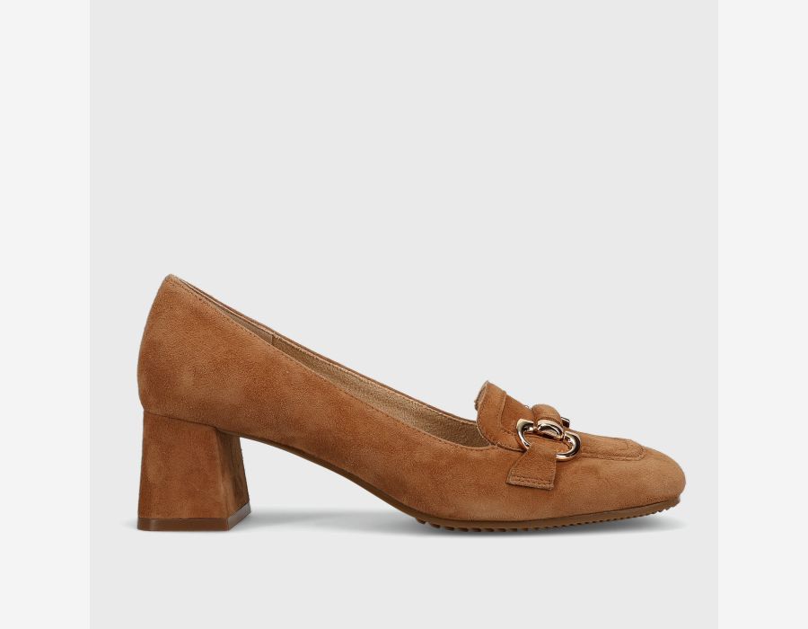 VANELI ASHLAN RUSSET SUEDE Shoes | Shop now at Main &amp; Taylor Shoes!