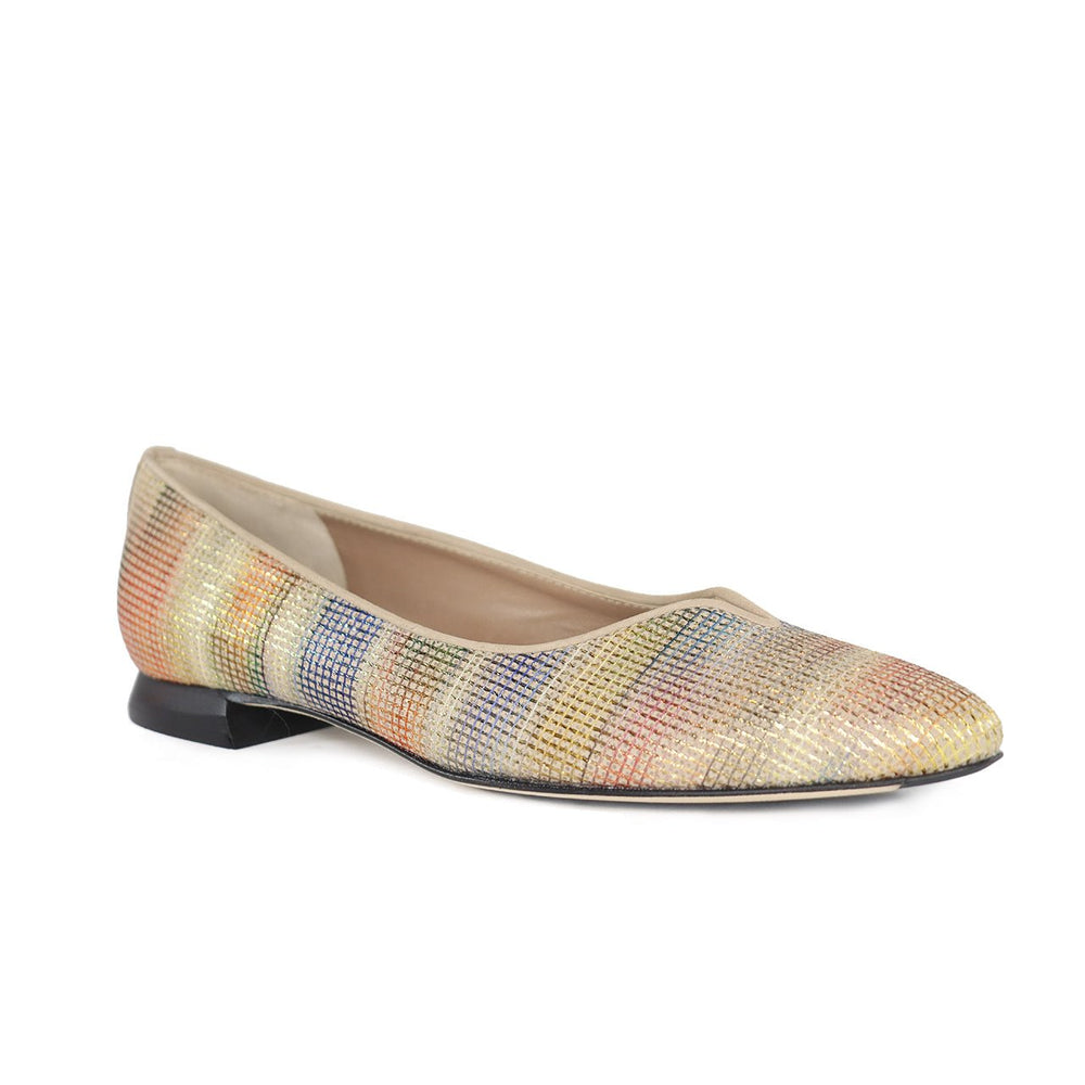 Brunate 100.6B DAY/NUT FLAT Shoes | Shop now at Main & Taylor Shoes!