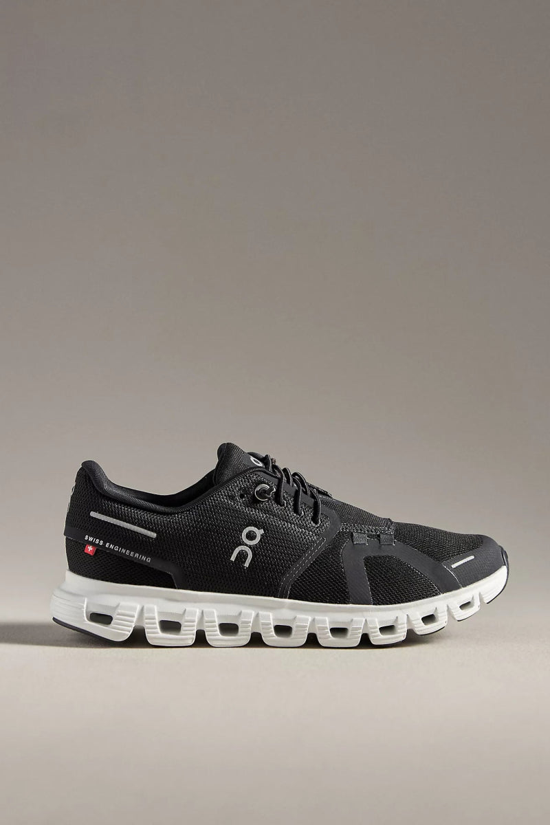 On Running CLOUD6 WOMEN BLACK/WHITE SNEAKER Shoes | Shop now at Main & Taylor Shoes!