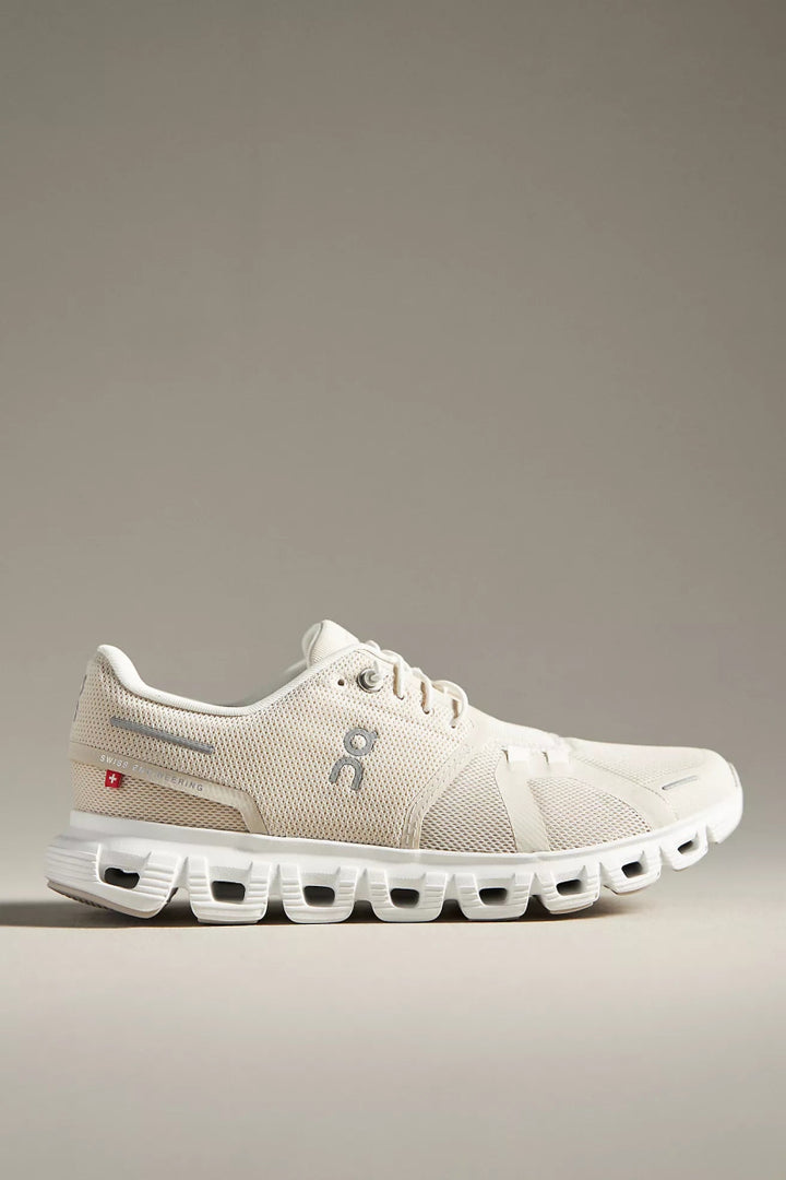 On Running CLOUD6 WOMEN PEARL/WHITE SNEAKER Shoes | Shop now at Main &amp; Taylor Shoes!