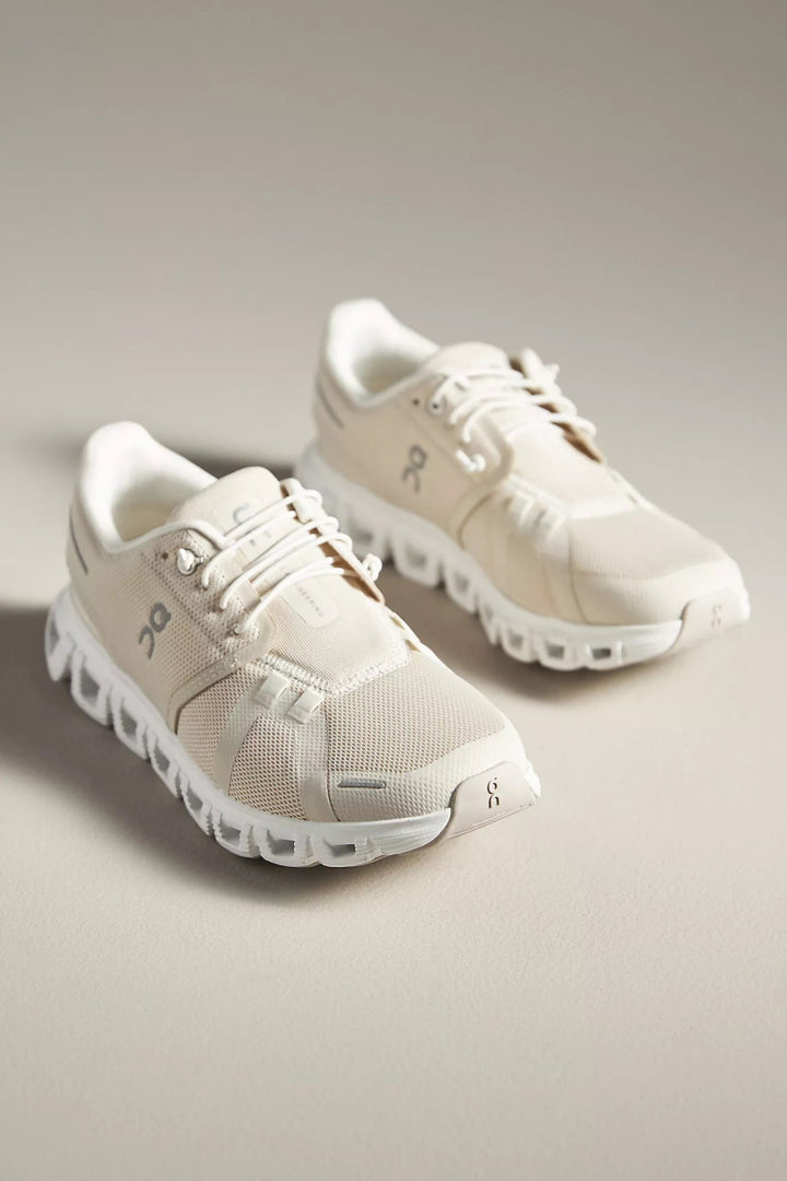 On Running CLOUD6 WOMEN PEARL/WHITE SNEAKER Shoes | Shop now at Main &amp; Taylor Shoes!