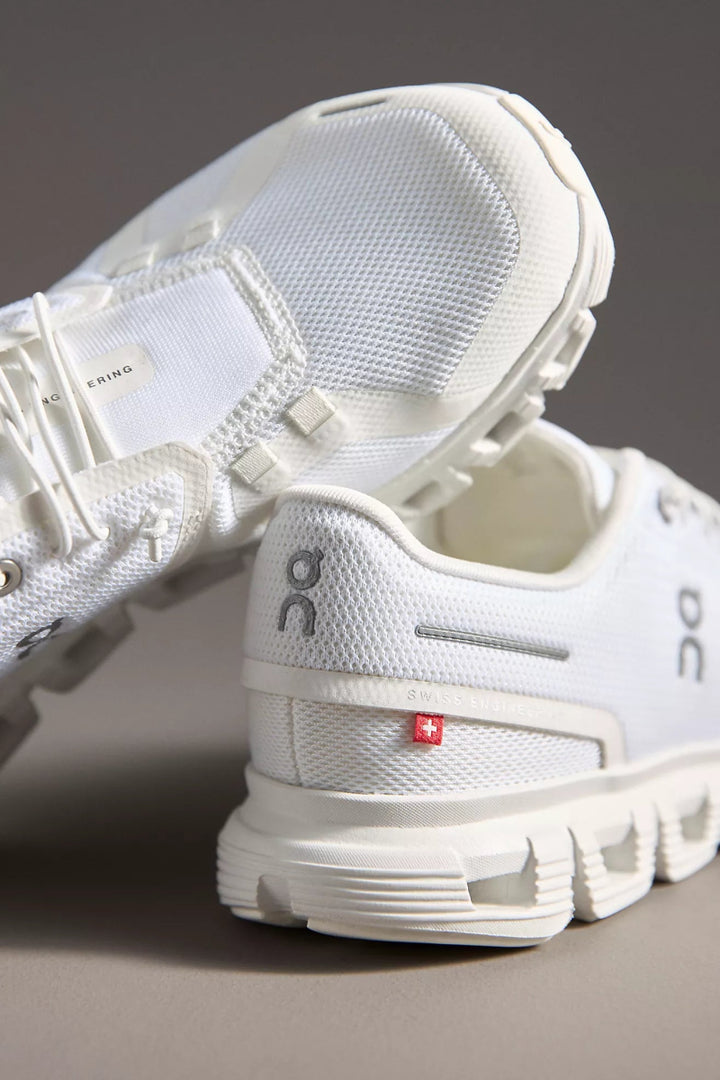 On Running CLOUD6 WOMEN WHITE/WHITE SNEAKER Shoes | Shop now at Main &amp; Taylor Shoes!