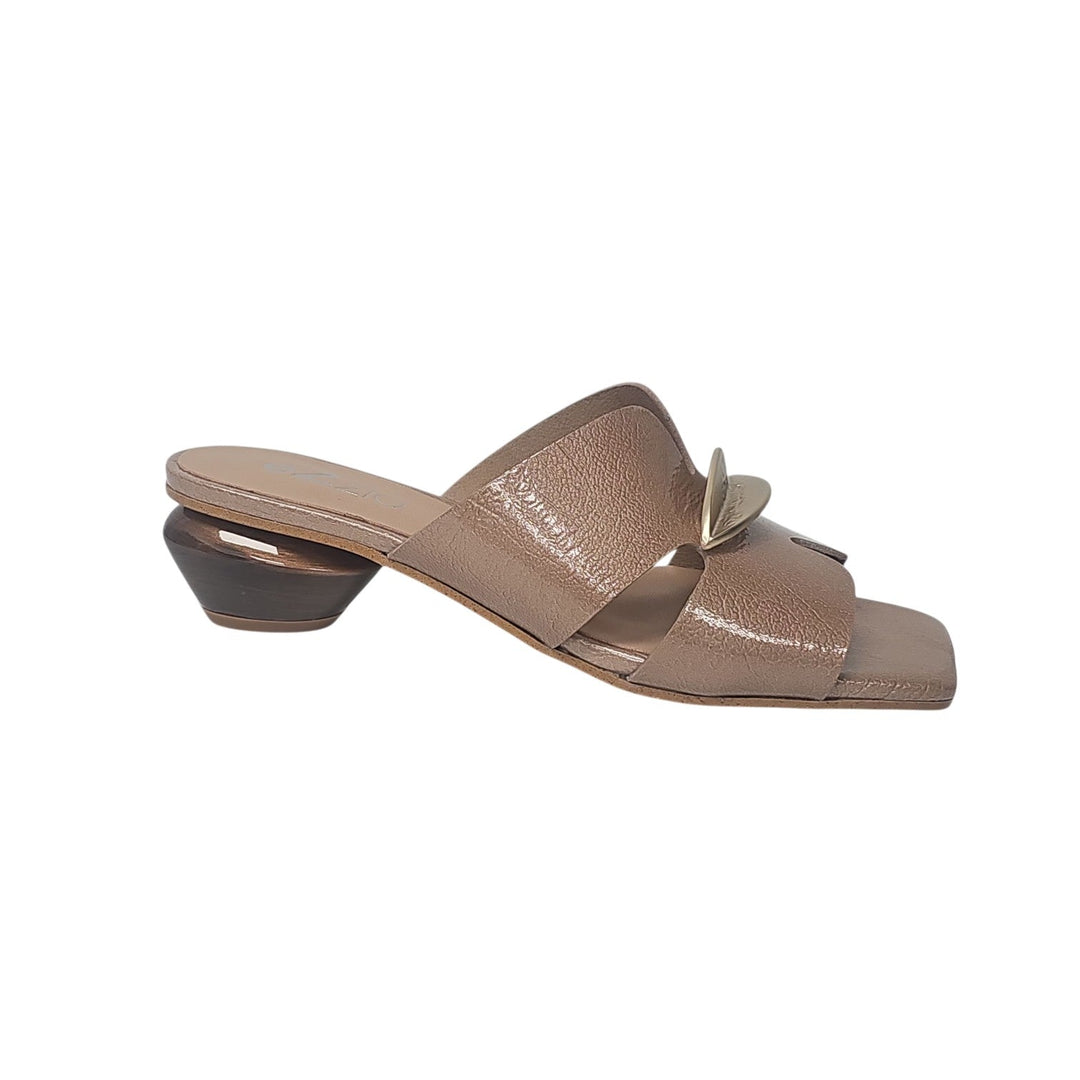 Ezzio 14470 NUDE MULE Shoes | Shop now at Main & Taylor Shoes!