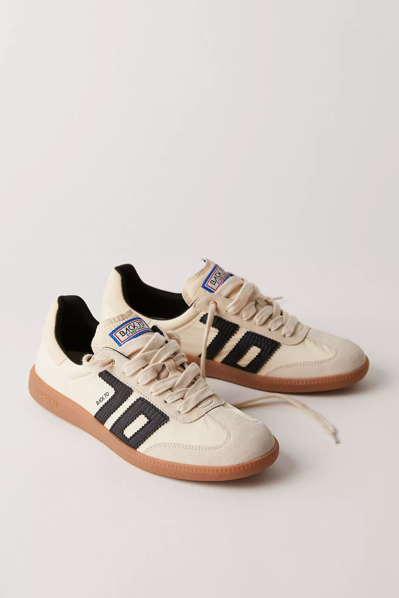 Back 70 GHOST BEIGE/BLACK Shoes | Shop now at Main & Taylor Shoes!