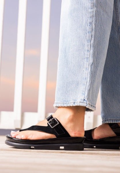 L'AMOUR DES PIEDS ALANZA BLACK PATENT/BLACK SUEDE SHOES | Shop now at Main & Taylor Shoes!
