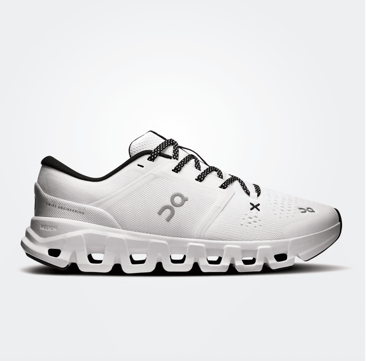 On Running CLOUDX 5 WOMEN WHITE/BLACK SNEAKER Shoes | Shop now at Main &amp; Taylor Shoes!