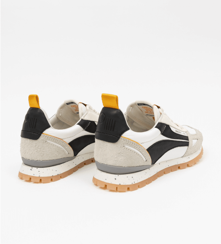 oncept TORONTO WHITE/BLACK SHOES | Shop now at Main &amp; Taylor Shoes!