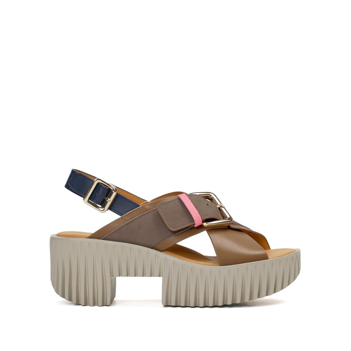 4CCCCEES PLIA JUNO MUD Shoes | Shop now at Main &amp; Taylor Shoes!