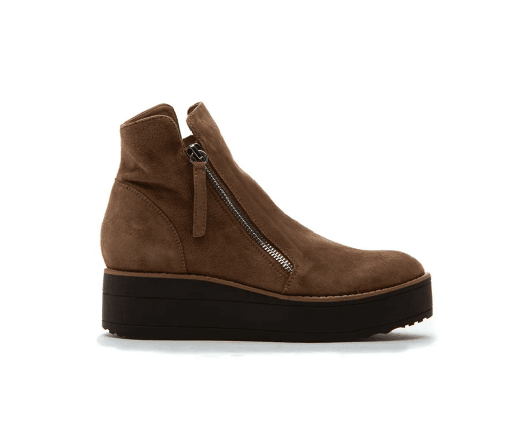 SILENT D NENE LT CHOCOLATE SUEDE Shoes | Shop now at Main & Taylor Shoes!
