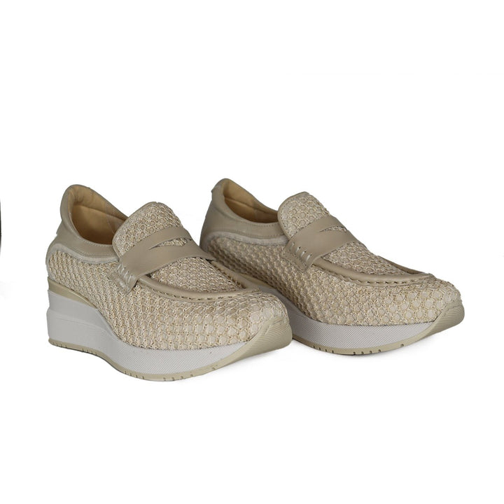 Softwaves GISA COCO WOVEN LOAFER Shoes | Shop now at Main &amp; Taylor Shoes!