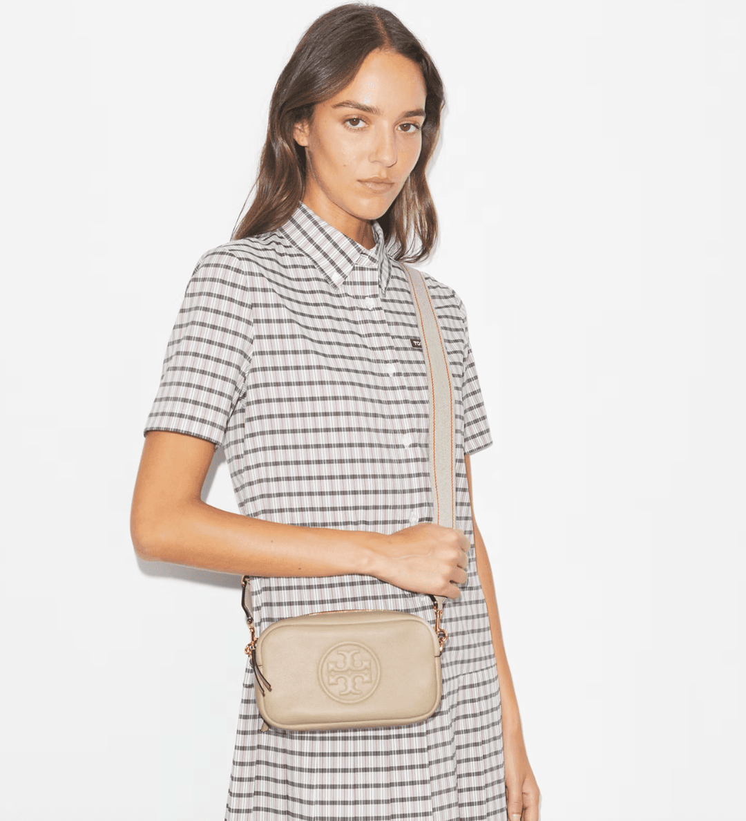 TORY BURCH HANDBAGS MILLER SOFT MINI CROSSBODY LIGHT STONE HANDBAGS | Shop now at Main & Taylor Shoes!