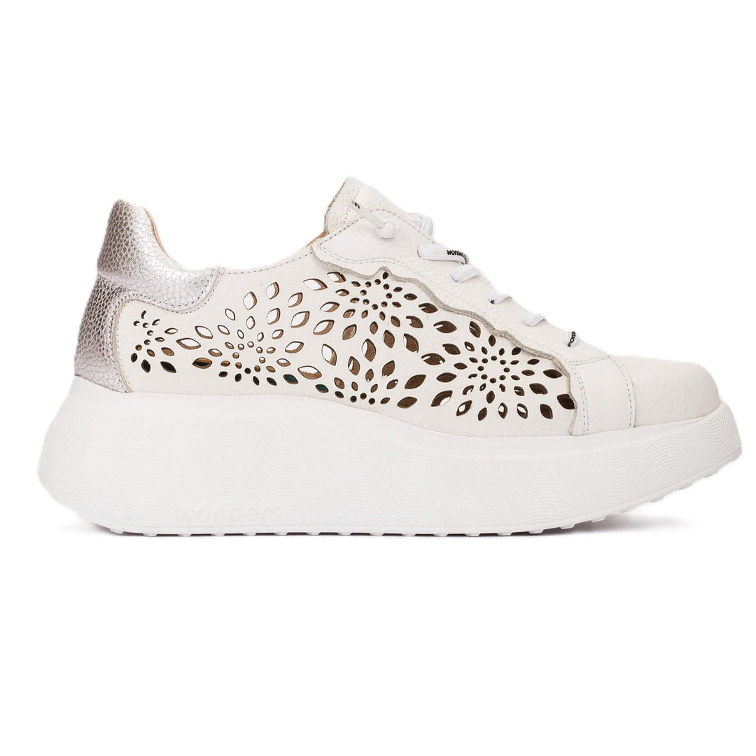 WONDERS A - 3641 OFF WHITE/PLATA SNEAKER SHOES | Shop now at Main &amp; Taylor Shoes!