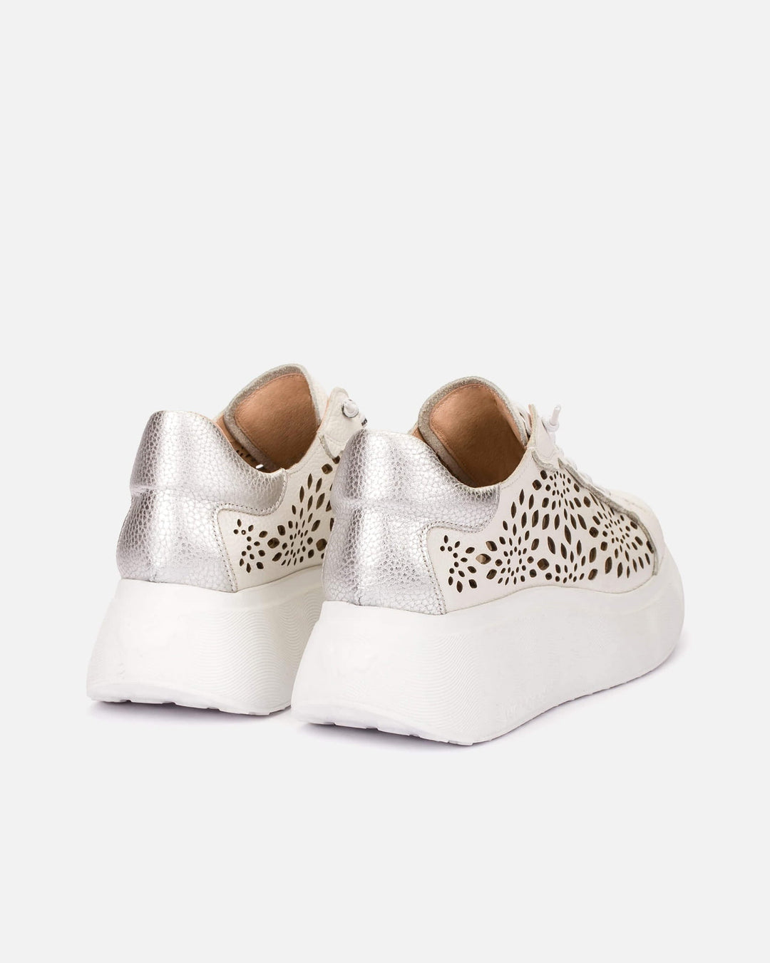 WONDERS A - 3641 OFF WHITE/PLATA SNEAKER SHOES | Shop now at Main &amp; Taylor Shoes!
