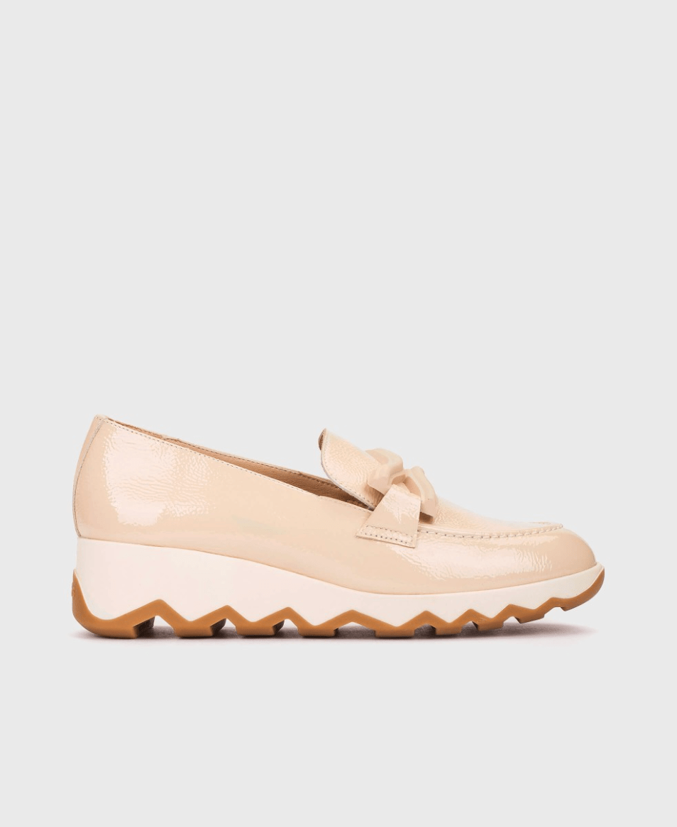 WONDERS C - 7620 BEIGE PATENT LOAFER Shoes | Shop now at Main & Taylor Shoes!